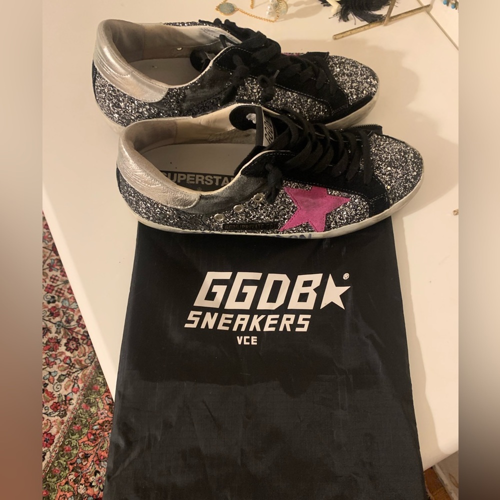 GOLDEN GOOSE SUPERSTAR SNEAKERS